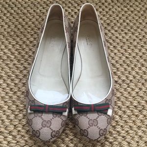 Gucci logo ballerina 36